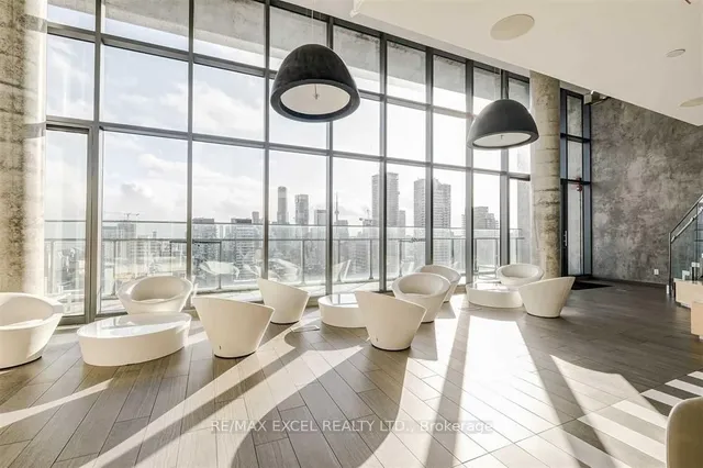 Additional image 10 of 45 Charles St Unit 4706