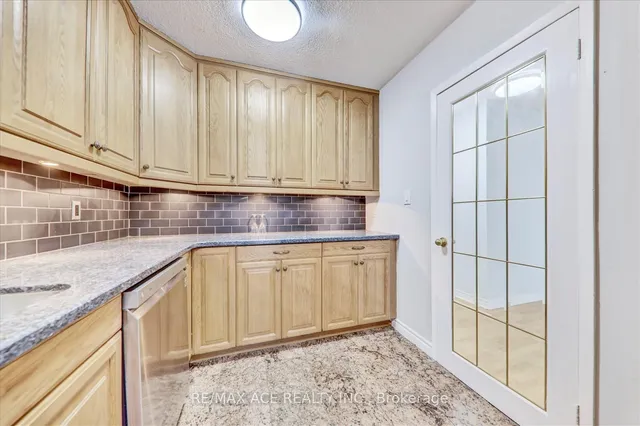 Additional image 21 of 1250 Bridletowne Circ Unit 1204