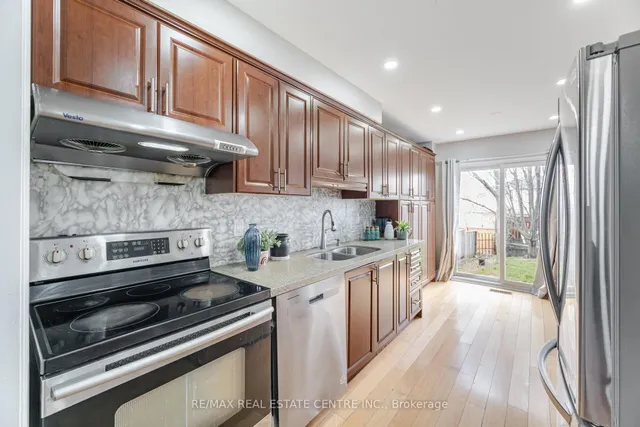 Additional image 12 of 27 Woodsend Ru