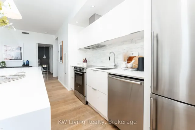 Additional image 8 of 8 Charlotte St Unit 2103