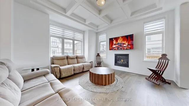 Additional image 5 of 1473 Varelas Passage