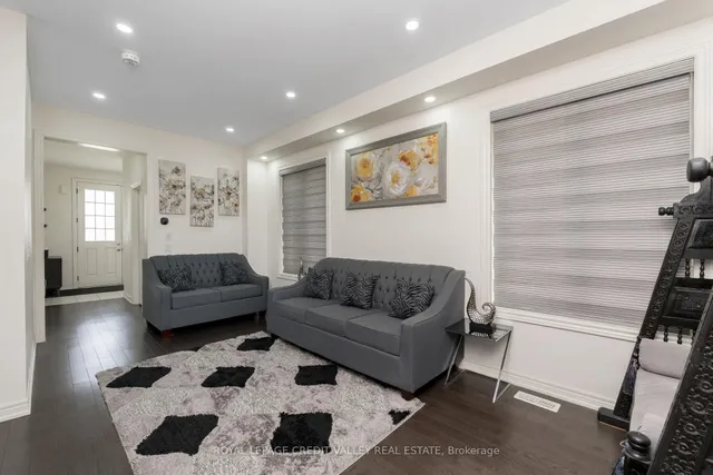 Additional image 9 of 83 Padbury Tr