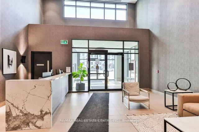 460 Gordon Krantz Ave Unit 109