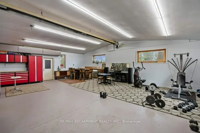 Additional image 42 of 407 Third Rd