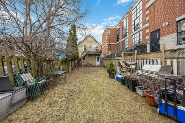 Additional image 22 of 220 Main St