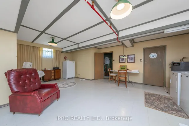 Additional image 29 of 32 Cloverhill Rd