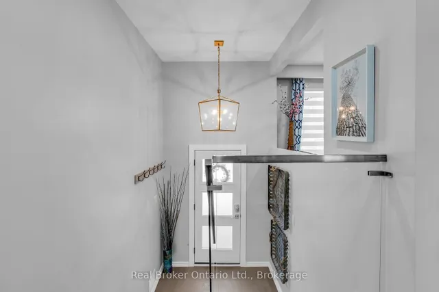 Additional image 3 of 692 Woodview Rd