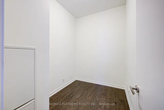 Additional image 12 of 100 Harbour St Unit 6805