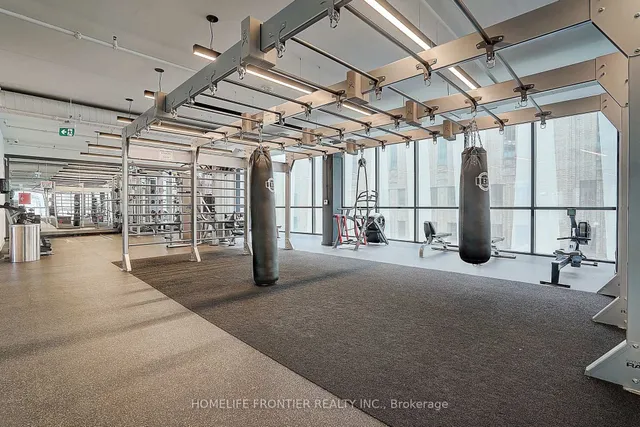 Additional image 33 of 85 Wood St Unit 2109