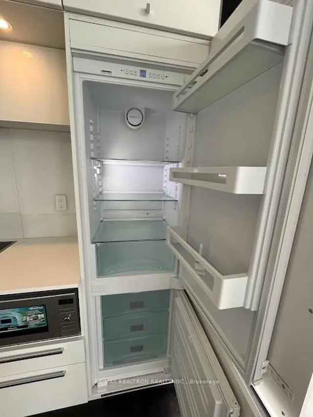 Additional image 12 of 15 Grenville St Unit 2706