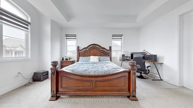 Additional image 28 of 1473 Varelas Passage