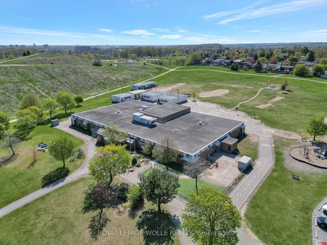 Additional image 30 of 130 Shea Cres