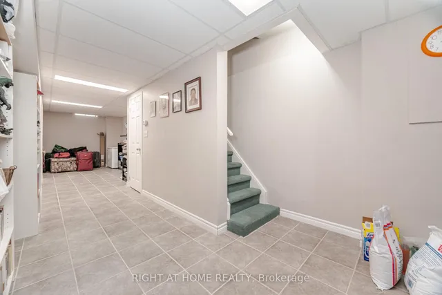 Additional image 32 of 5253 Palomar Cres