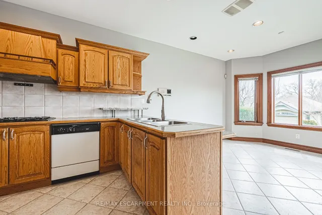 Additional image 23 of 388 Hemlock Ave