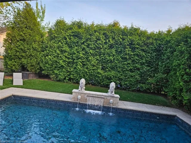 Additional image 38 of 27 Surrey Dr