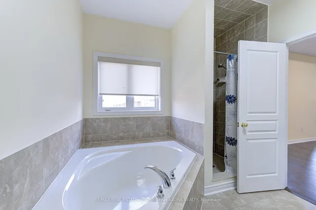 Additional image 38 of 23 George Robinson Dr