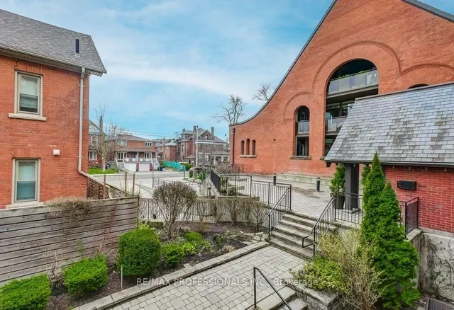 Additional image 3 of 152 Annette St Unit 205