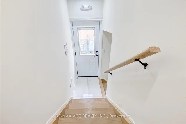 Additional image 25 of 35 Darlingside Dr