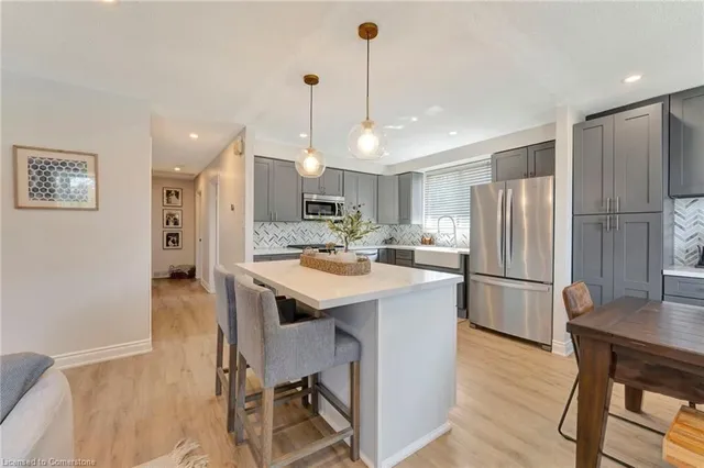 Additional image 11 of 15 Elsa Crt