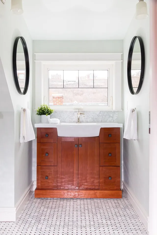 Additional image 30 of 214 Sherman Ave