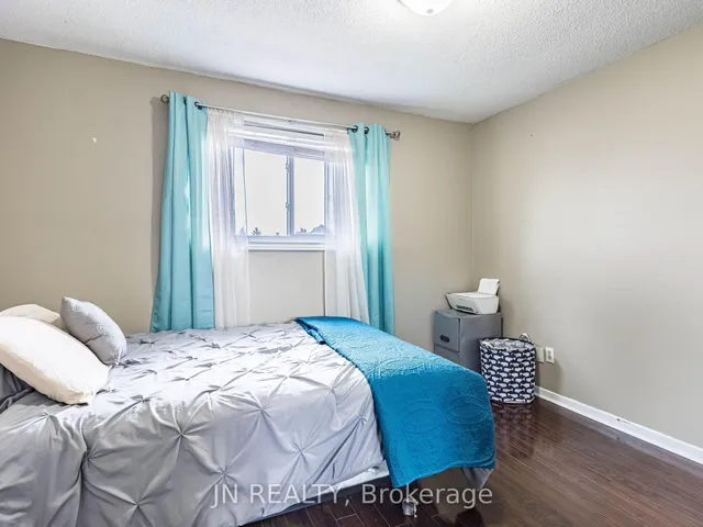 Additional image 33 of 79 Foster Cres Unit 79