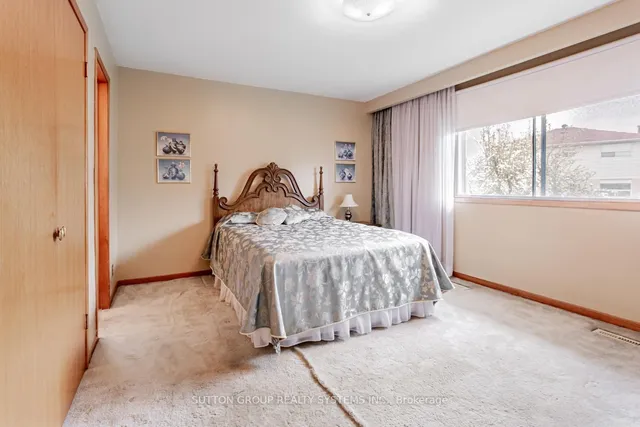 Additional image 16 of 994 Streamway Cres