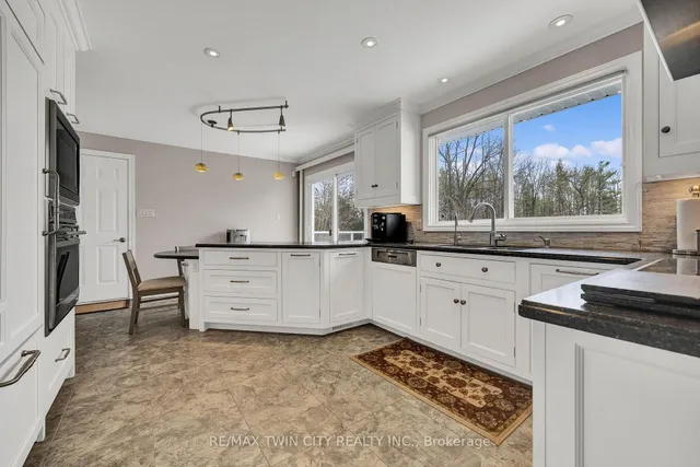 Additional image 12 of 10566 SECOND Line