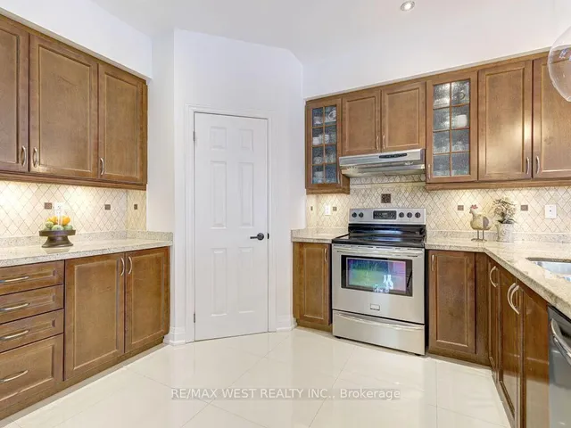 Additional image 14 of 104 Chalkfarm Cres