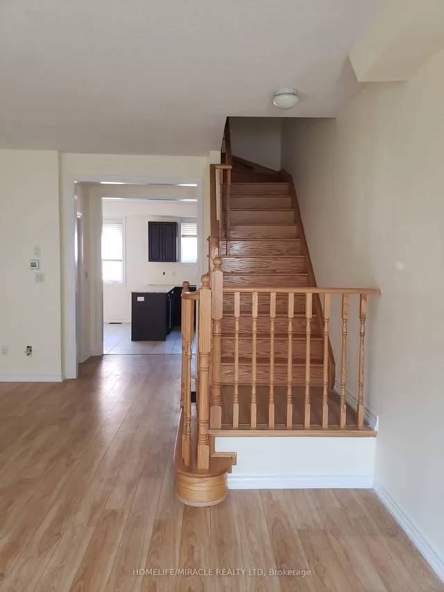 Additional image 8 of 11 Shiff Cres