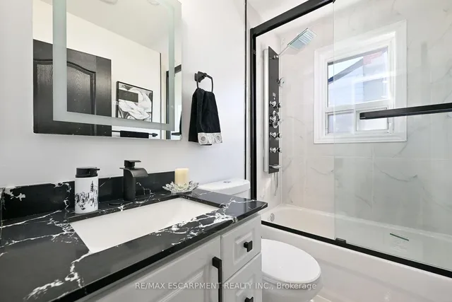 Additional image 19 of 812 Tenth Ave