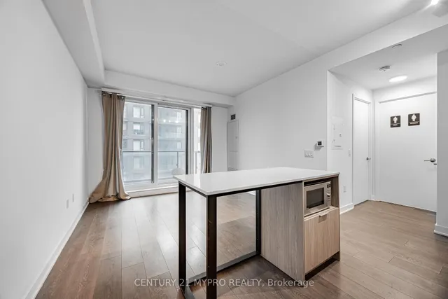 Additional image 5 of 130 River St Unit 807