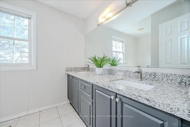 Additional image 33 of 15 Lennard Cres