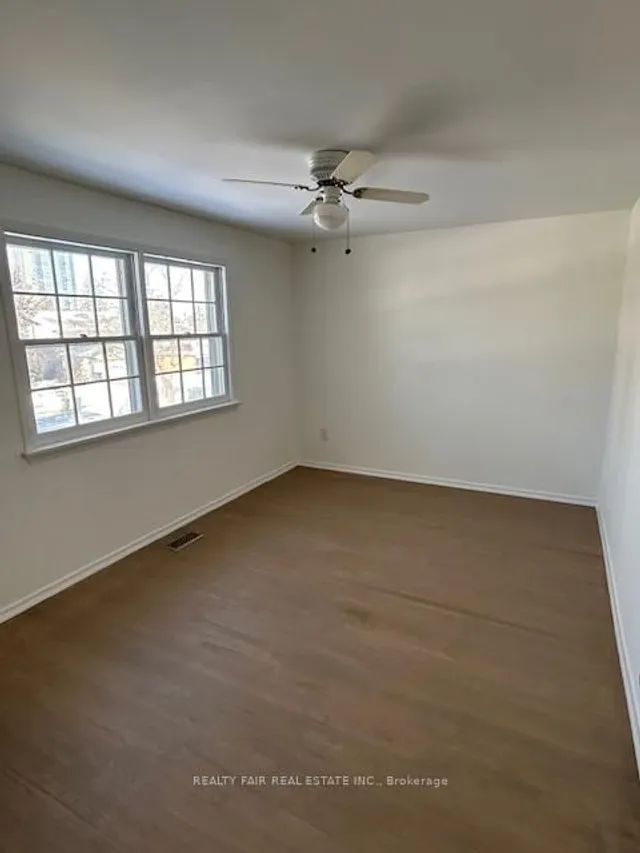 Additional image 19 of 7 Whitehorn Cres