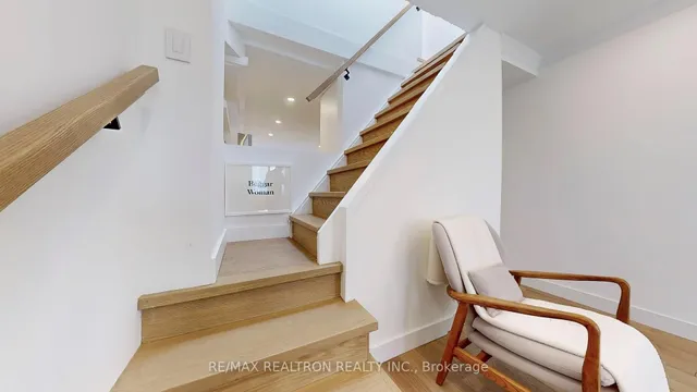 Additional image 18 of 92 Walpole Ave