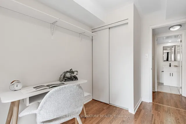 Additional image 18 of 817 Dundas St Unit 5