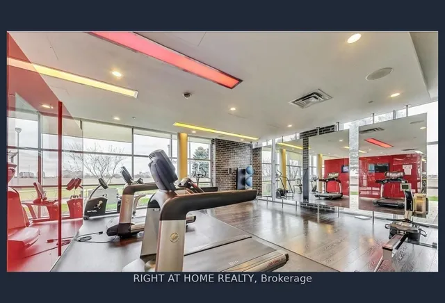 Additional image 35 of 125 Village Green Sq Unit 3703