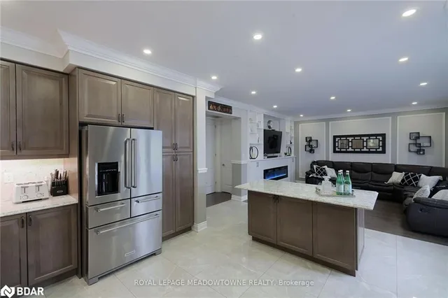 Additional image 11 of 42 Ferdinand Dr