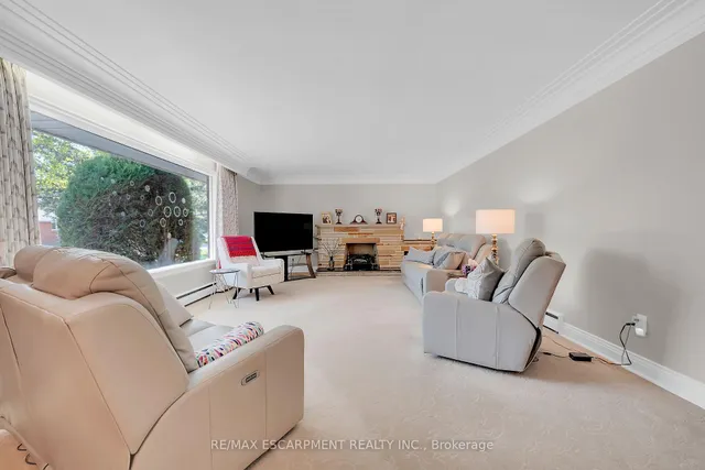 Additional image 16 of 45 James Ave