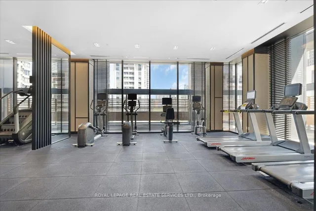 Additional image 24 of 501 Yonge St Unit 911