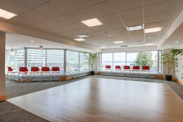 Additional image 34 of 10 Yonge St Unit 1008