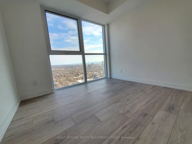 Additional image 3 of 159 Wellesley St Unit 2603