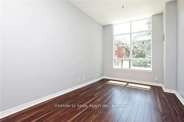 Additional image 5 of 225 Wellesley St Unit 105