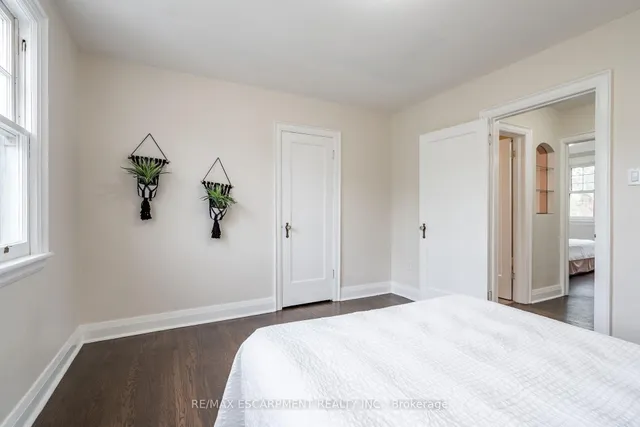 Additional image 34 of 11 Huxley Ave