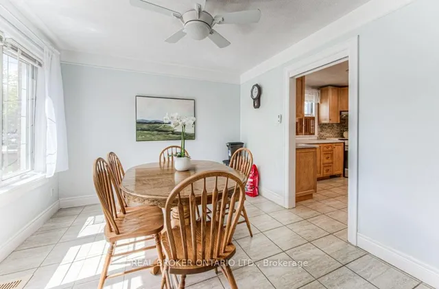 Additional image 8 of 76 Brentwood Ave