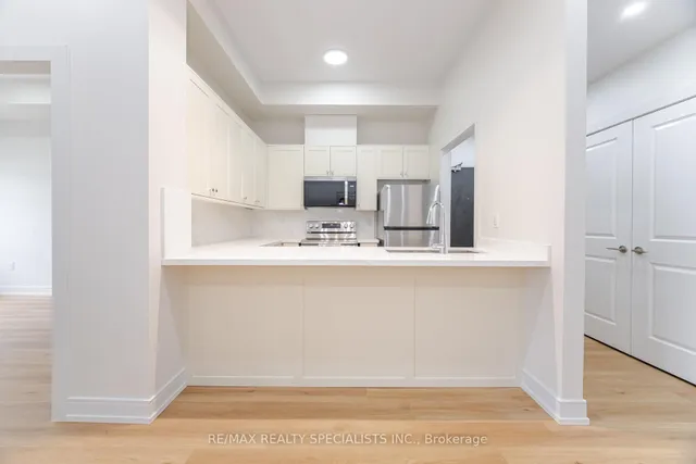 Additional image 10 of 2326 TAUNTON Rd Unit 103