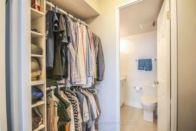 Additional image 19 of 2466 Eglinton Ave Unit LP11