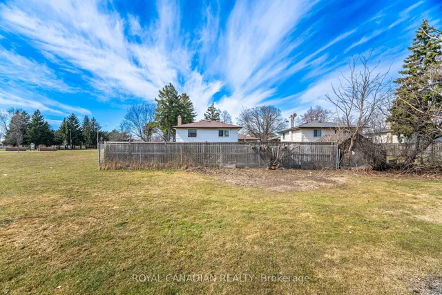 Additional image 35 of 3087 Redbank Cres