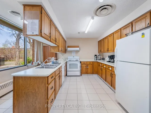 Additional image 20 of 2010 Islington Ave Unit 304