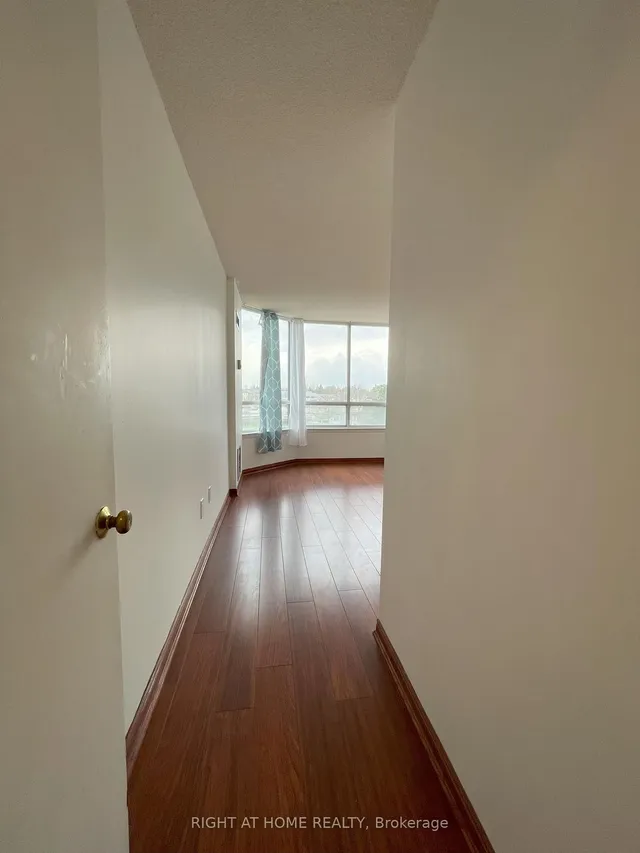 Additional image 29 of 350 Alton Towers Circ Unit 311