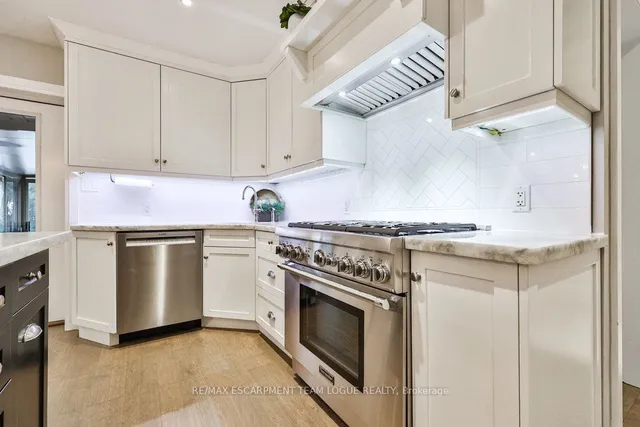 Additional image 10 of 306 SHOREVIEW Rd